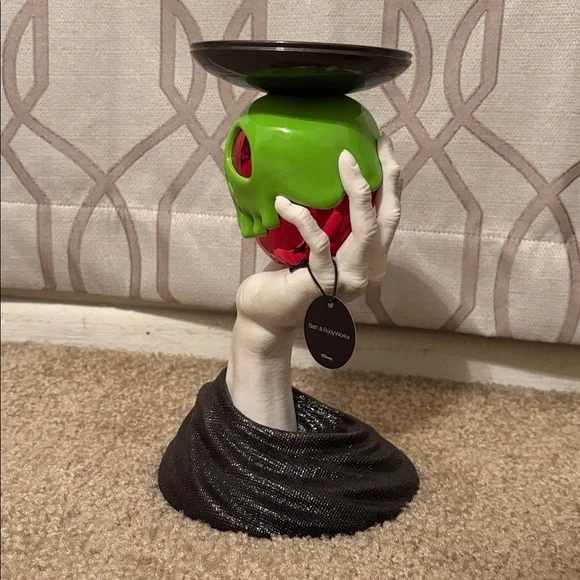 Bath and Body Works Disney Villains Maleficent Candle Holder - Green Skull - Picture 3 of 9